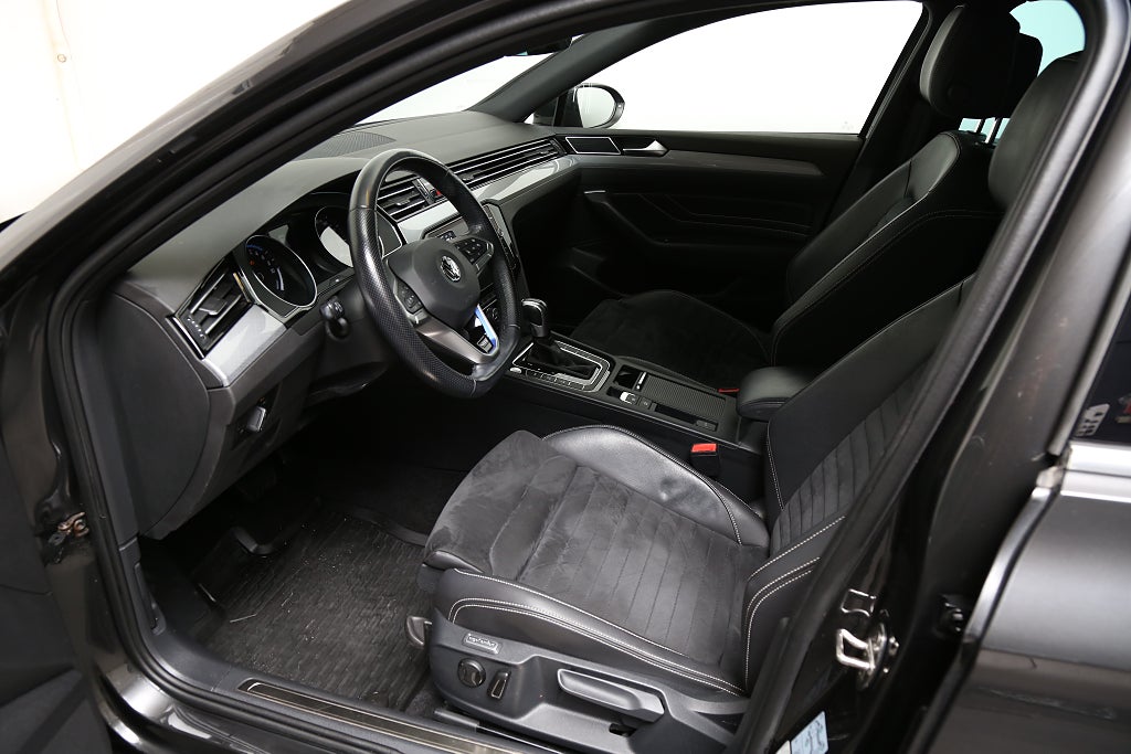 Volkswagen Passat GTE 218hk DSG Sportscombi Navi Kamera Drag 2020