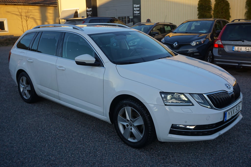 Skoda Octavia Kombi 1.5 TSI Premium, Style Aut Drag Värmare