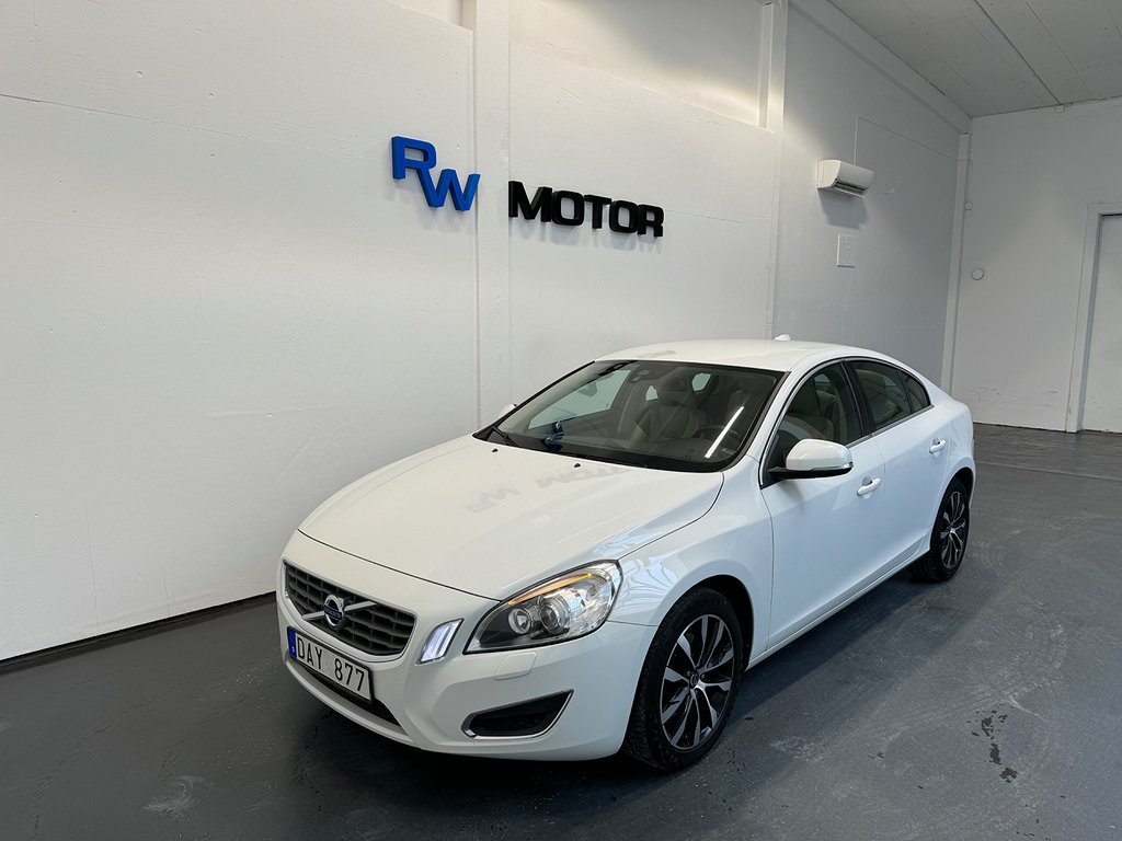 Volvo S60 D3 163hk Summum D-värmare Dragkrok / Bytt Kamrem