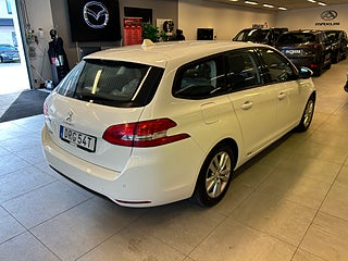 Peugeot 308 1.5 130hk Psensorer/Kamera/MoK-Värm/SoV-däck