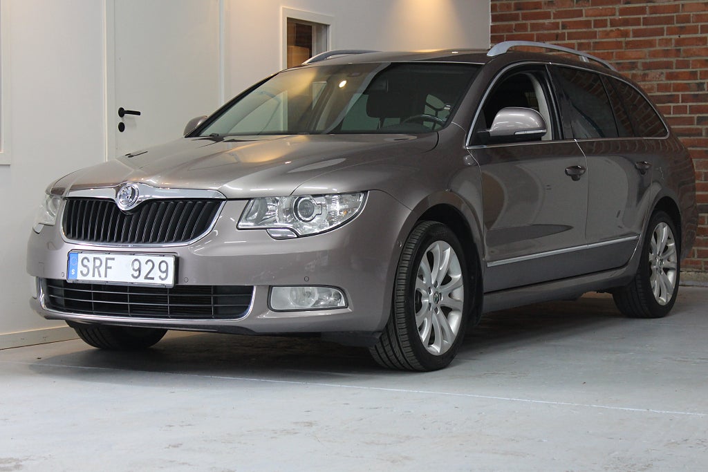 Skoda Superb Kombi 2.0 TDI Elegance Euro 5