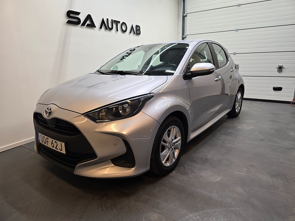 Toyota Yaris Hybrid CVT Active Nyservad 