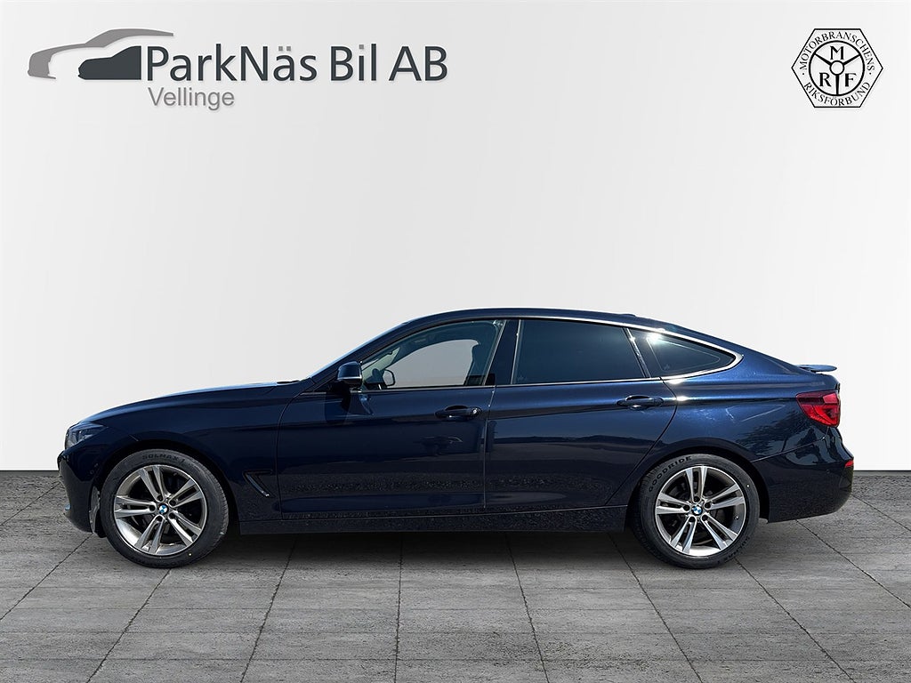BMW 3 Series 330 2020