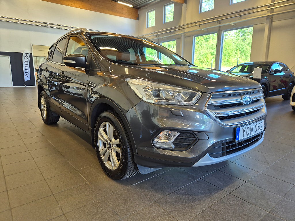 Ford Kuga 1.5 EcoBoost 150hk Titanium Euro 6 / 1 ägare sen ny