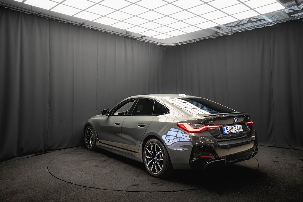 BMW i4 M50 xDrive PRO M STOLAR PANO H/K KOLFIBER ELSTOL