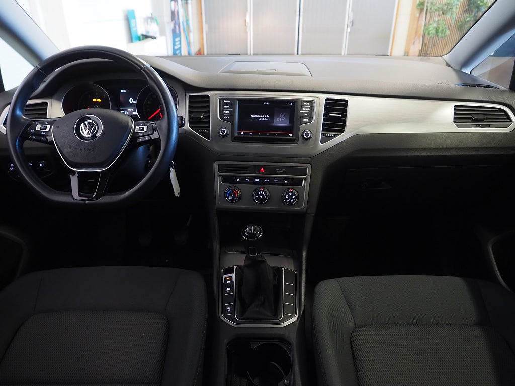 Volkswagen Golf Sportsvan 1.2 TSI 110hk Drag Kamera Låga mil! 2016