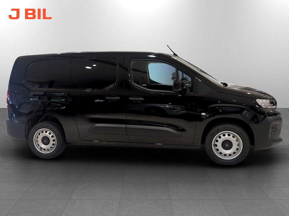 Bild på Peugeot Partner 130hk AT8 L2 - EDITION! SERVICE & VINTERHJUL INGÅR!