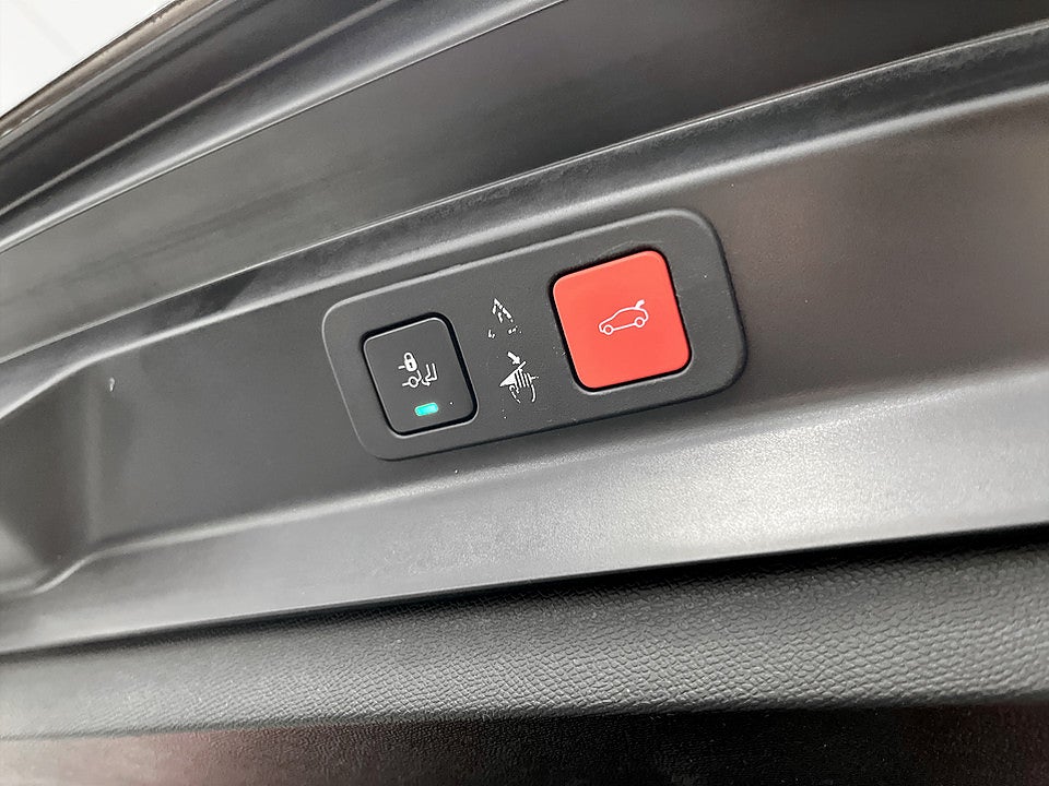 Bild på Peugeot 5008 GT+ 1.2 PT 130hk Aut 7-SITS B-KAMERA CARPLAY
