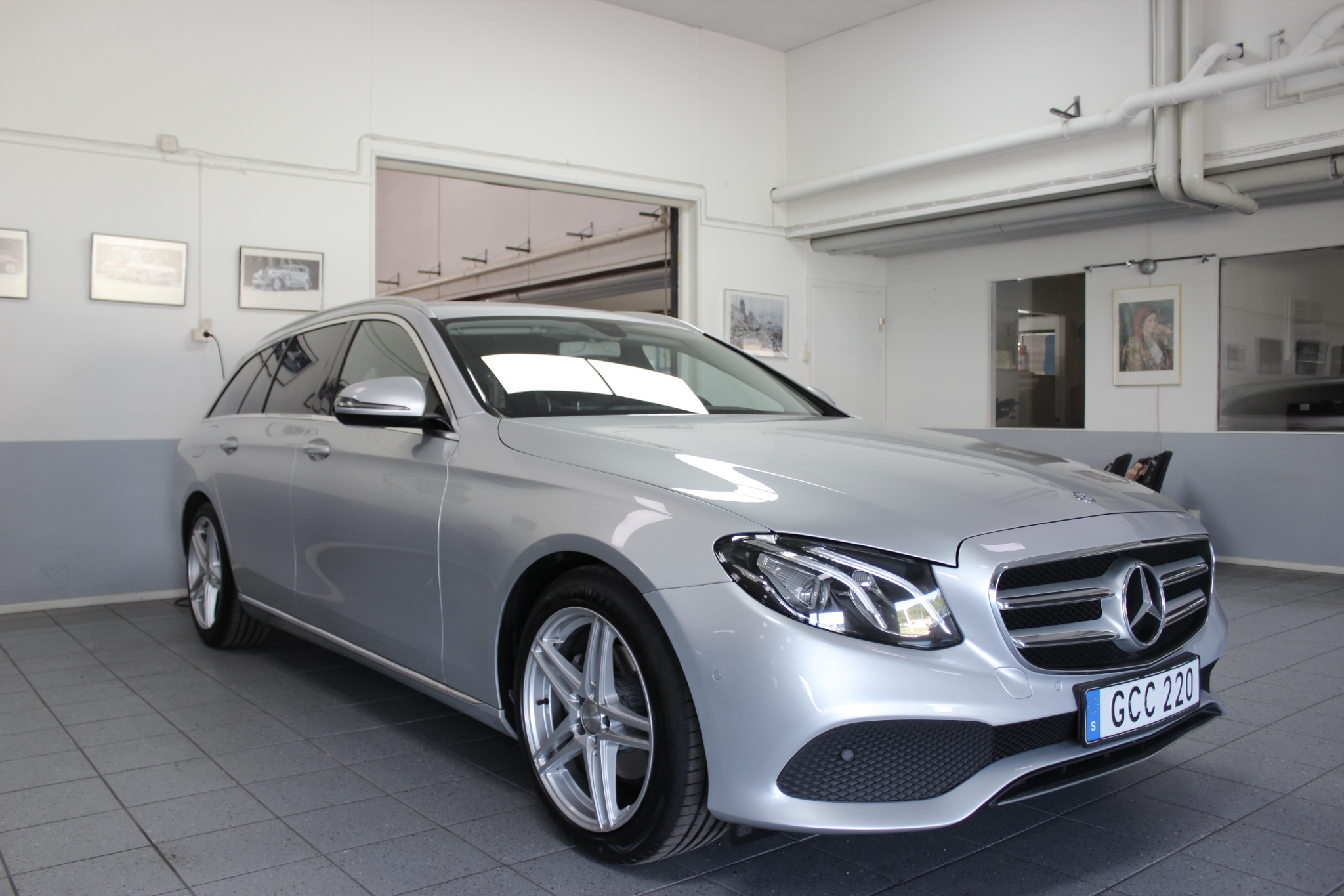 Mercedes-Benz E 2017, bild 2/27