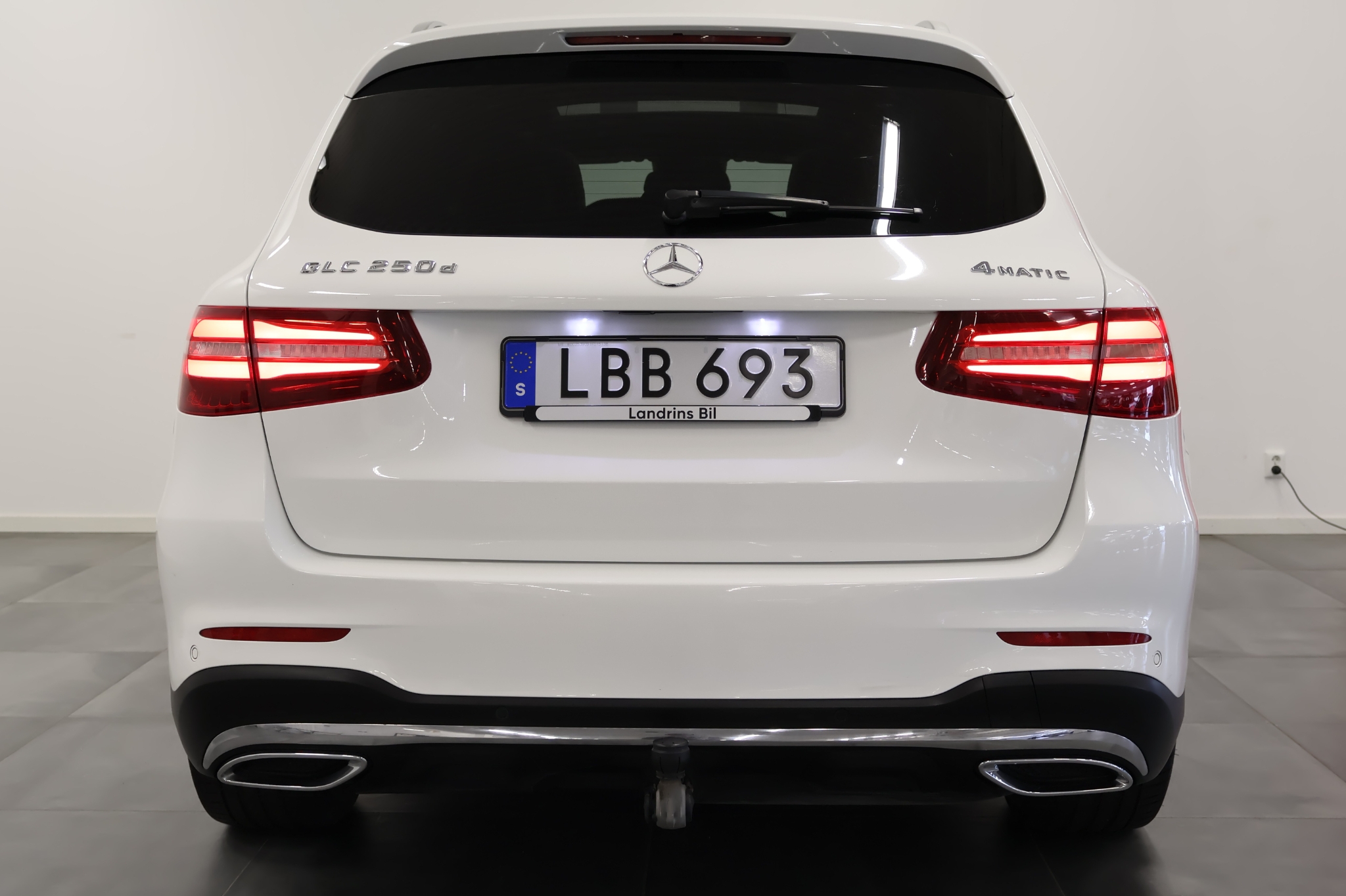 Mercedes-Benz GLC 2016, bild 5/10