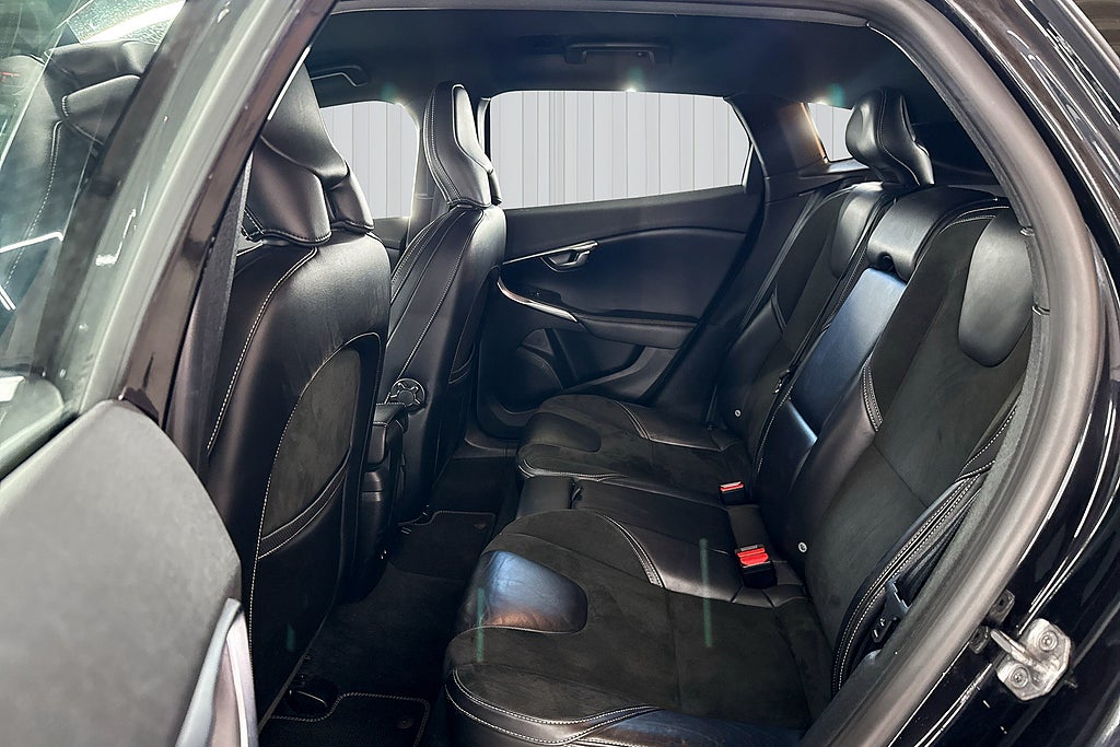 Volvo V40 2016