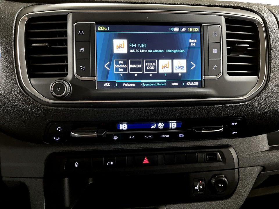 Bild på Peugeot e-Expert PRO+ 75kWh 136hk Aut L3 B-KAMERA NAVI