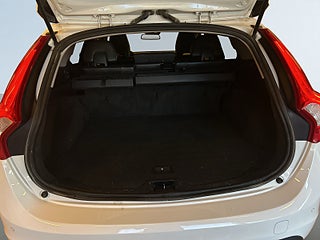 Volvo V60 D4 Momentum Business Edition Pro Drag/SoV-Däck/P-Sens – bild 12