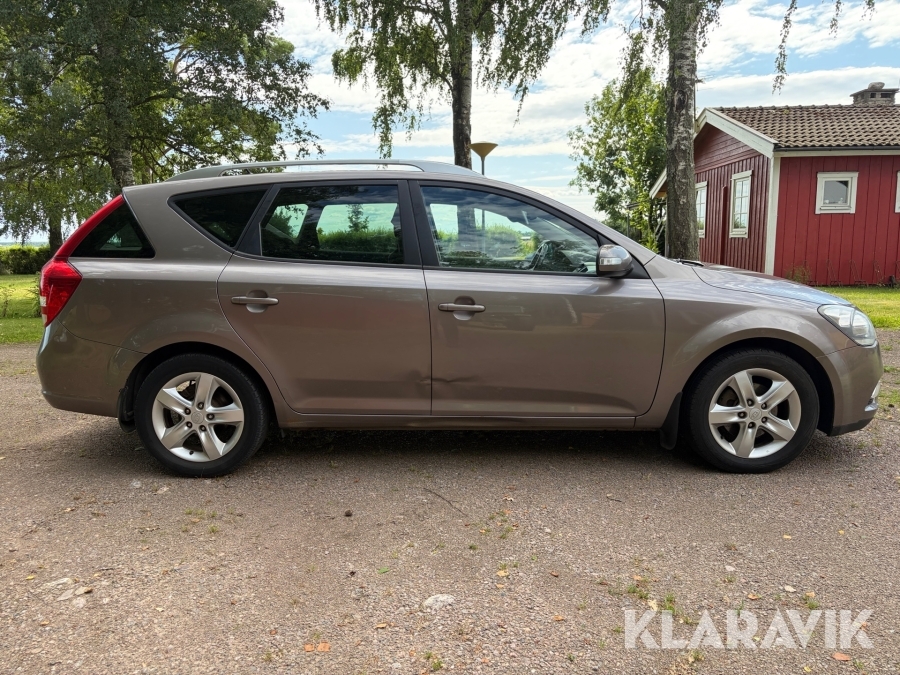 Kia Ceed 1.6 CRDi 115 2010, bild 6/10