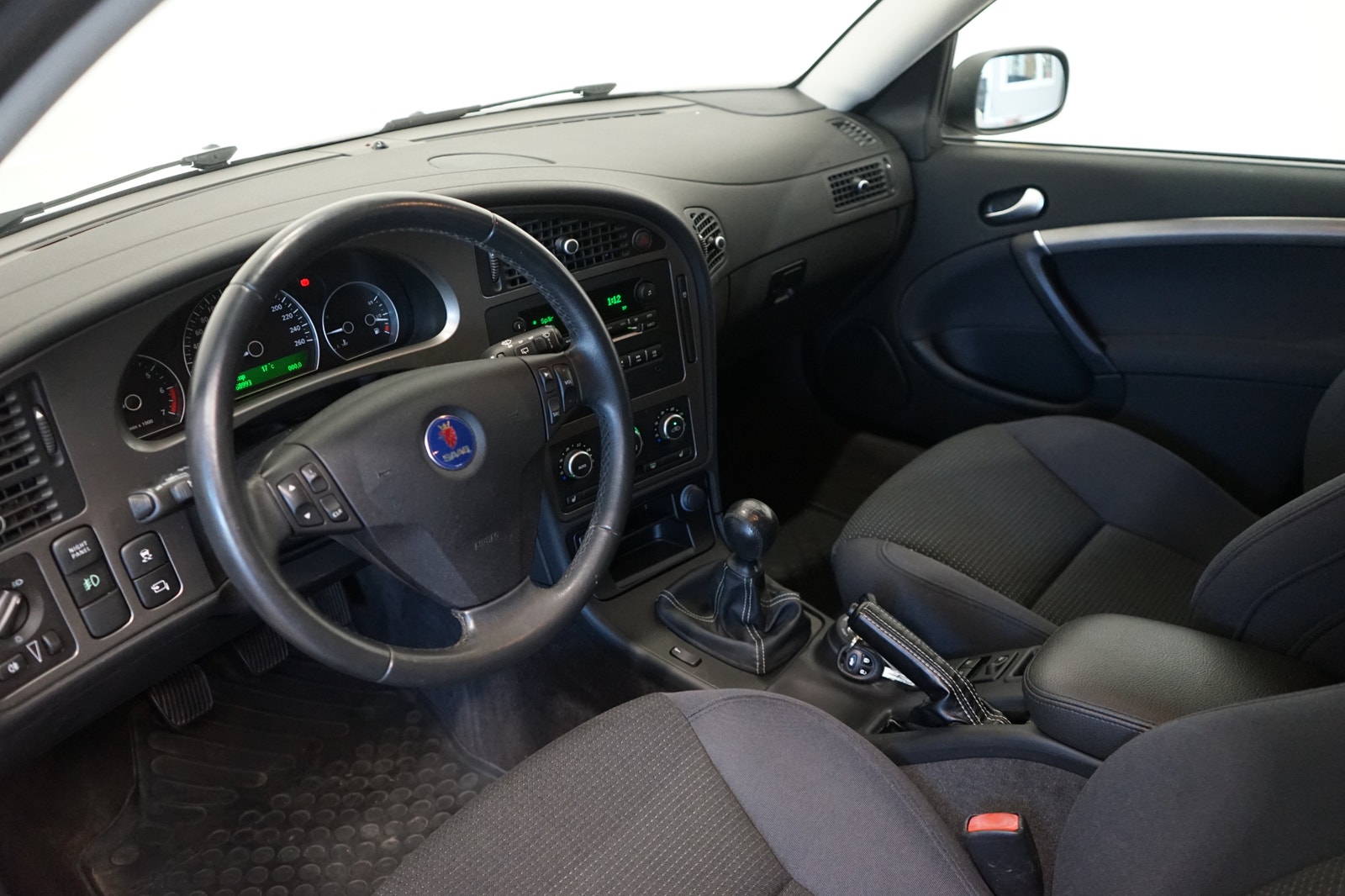 Saab 9-5 SportCombi 2.0t BioPower Griffin Linear 150hk 2010 - miniatyr 6