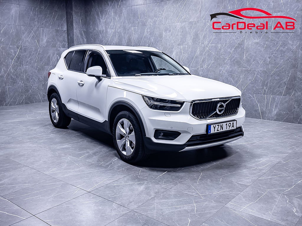 Volvo XC40 T3 Momentum Advanced Skinn Värmare Kamera Drag Navi VOC
