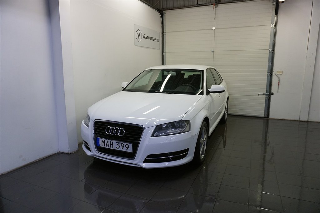 Audi A3 Sportback 1.6 TDI Attraction, Comfort, Ny Bes, Ny Servad 105hk