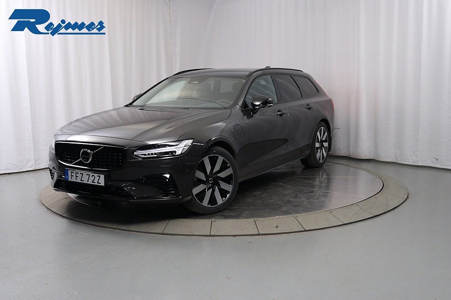 Volvo V90 T6 Plus Dark Nordic Edition/360-Kam/H&K/Dragkrok