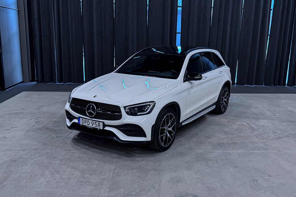Mercedes-Benz GLC 300 d 4MATIC|AMG|Pano|Burmester|360|Värmare|Adaptiv