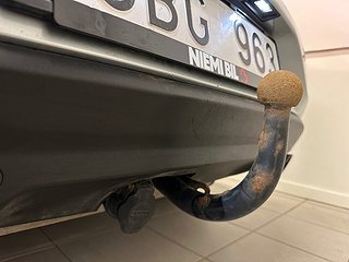 Volvo V40 T3 Momentum 150hk Drag/Psens/Mvärm/SoV/Bluetooth