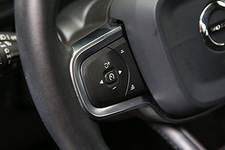 SUV Volvo XC40 12 av 25