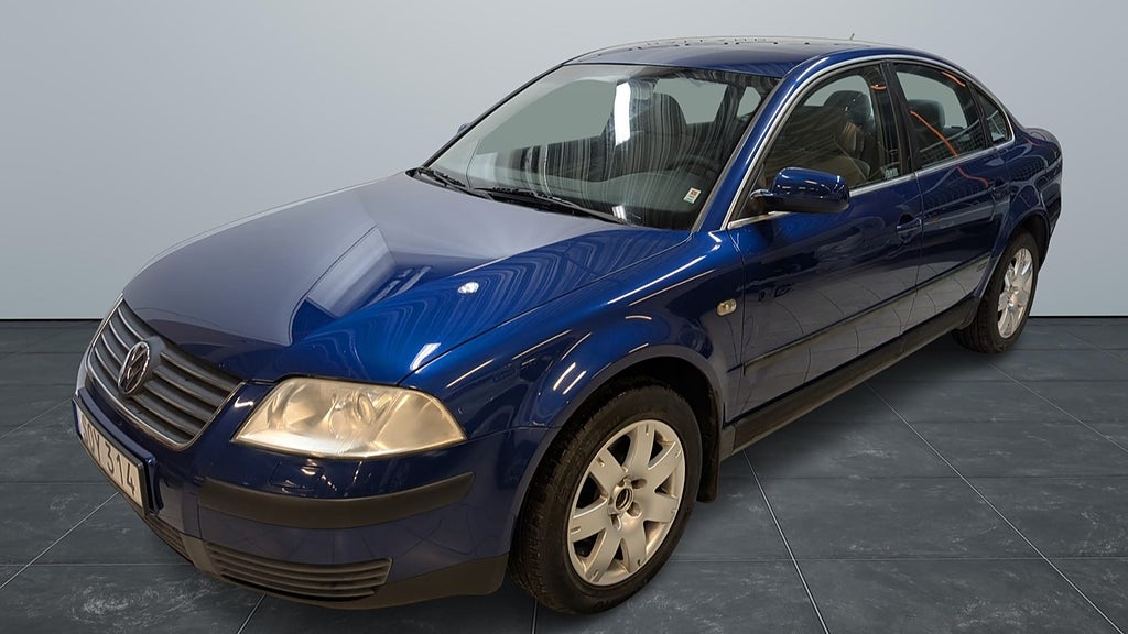Volkswagen Passat 1.6 Manuell Lågmil 1Ägare