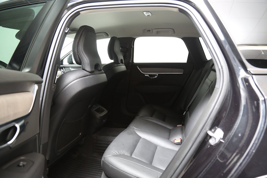 Volvo V90 Cross Country B4 197hk Advanced SE AWD Kamera Drag Polestar 2021