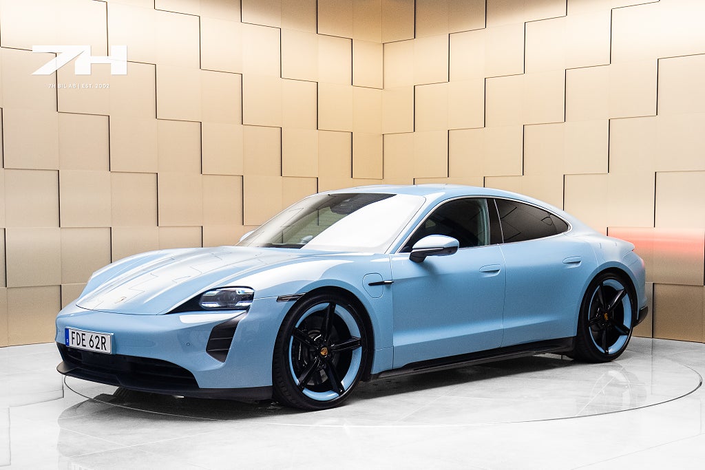 Porsche Taycan 4S Direct Drive / BOSE® / 360° / HuD / 18-Vägs