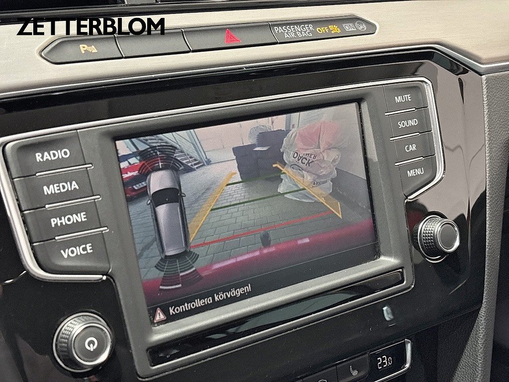 Kombi Volkswagen Passat 15 av 15