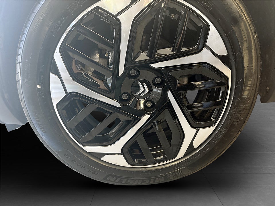 Bild på Citroën C4 Shine 1.2 PT 130hk Aut 360-KAMERA RATTVÄRME
