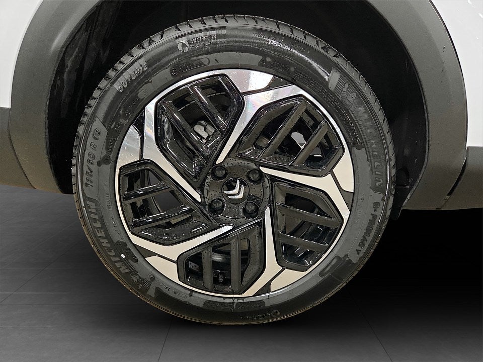 Bild på Citroën C4 X Shine Exclusive 1.2 PT 130hk Aut - GLASTAK,HIFI,360-KAMERA