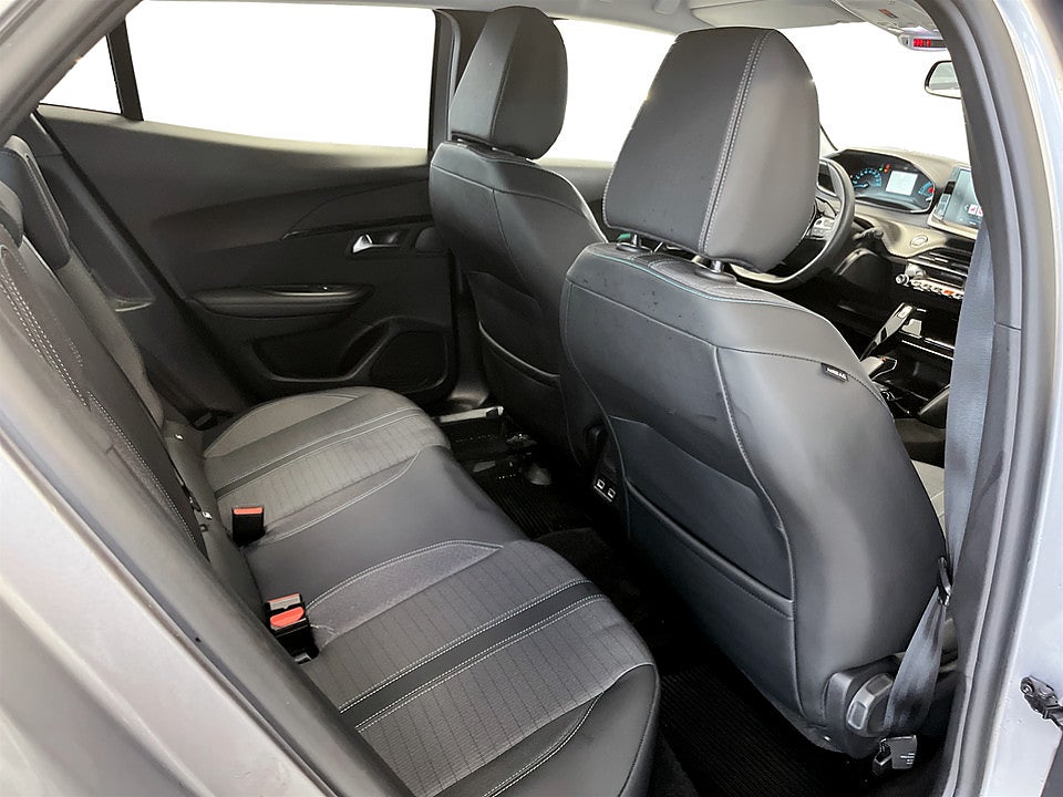 Bild på Peugeot E-2008 Selection Pack 50kWh 136hk Aut BACKKAMERA