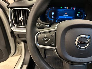 Volvo V60 Recharge T6 Momentum Drag/Kamera/Nav/Cockpit/SoV