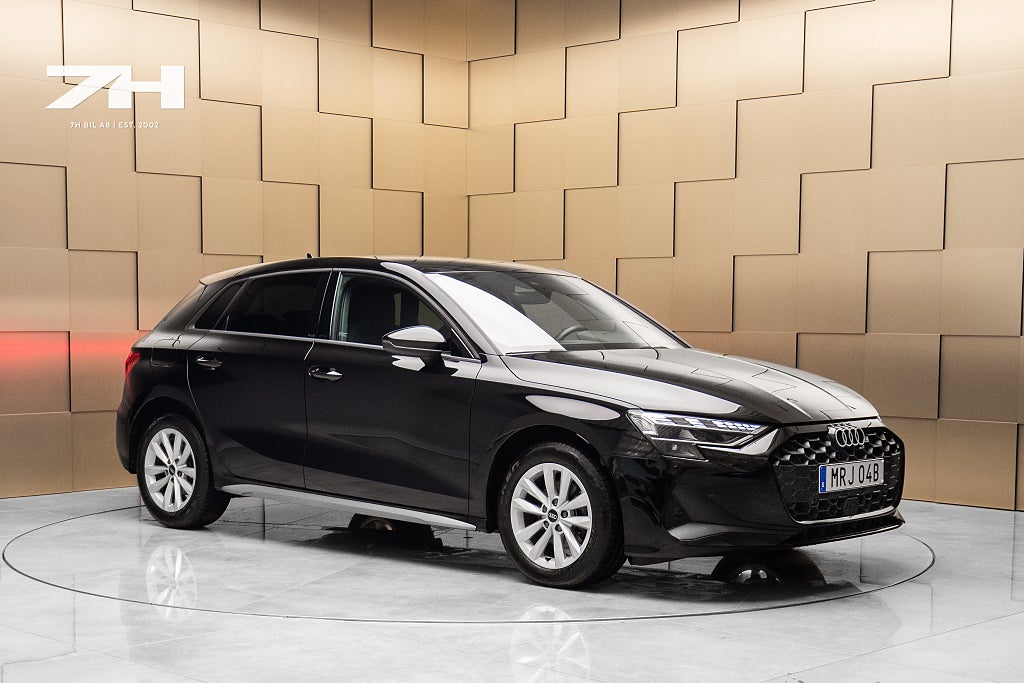 Audi A3 Sportback 35 TFSI Proline Advanced / Kamera / Nyservad