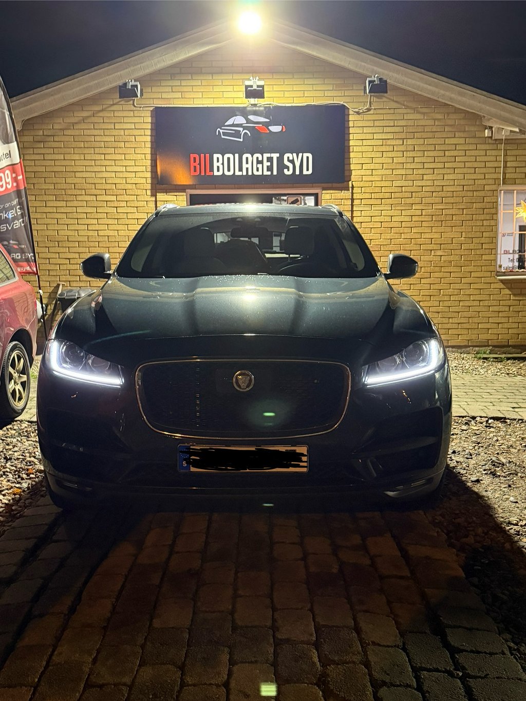 Jaguar F-Pace 30d AWD/301HK/Panorama/Backkamera/Max-utr/