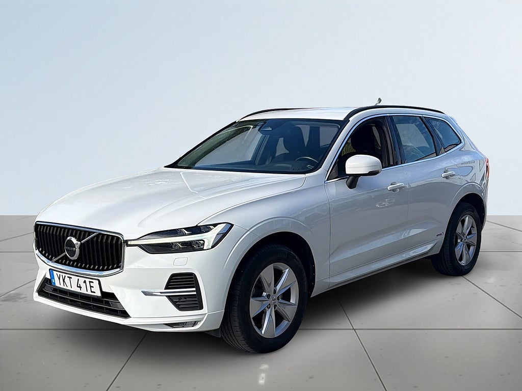 Volvo XC60 B4 AWD Momentum Advanced Kamera/Drag/Psens/SoV/Navi
