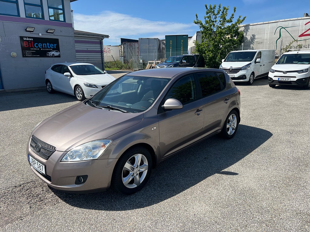Kia Ceed cee´d 1.6 CVVT Manuell, 125hk EX