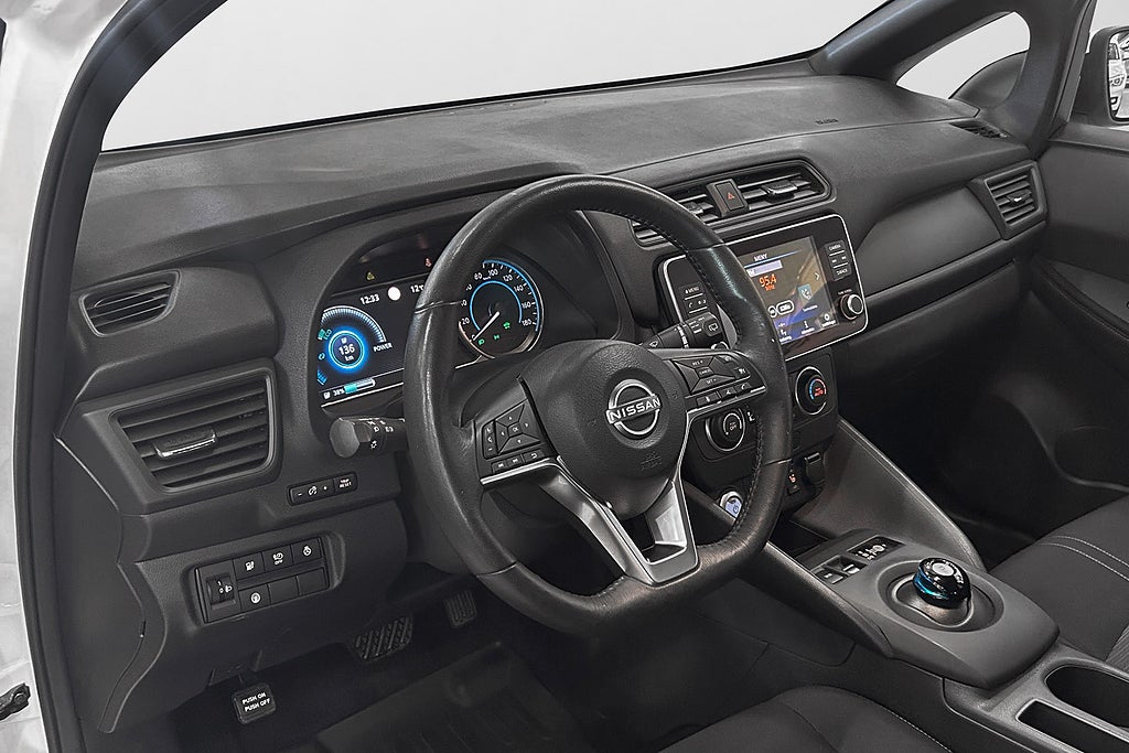 Nissan Leaf 2023 - miniatyr 10