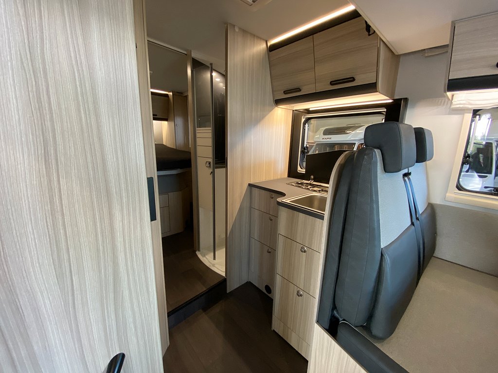 Sun Living S 75 SC / Taksäng /  B-körkort / Automat 140hk - Sun Living