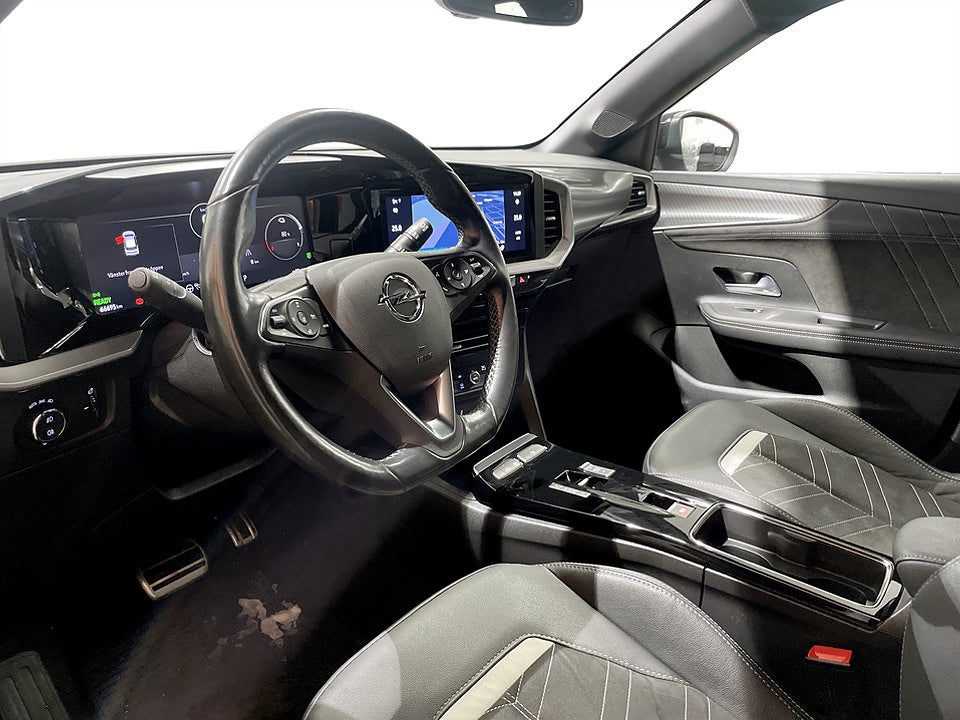 Bild på Opel Mokka-e Ultimate 50kWh 136hk Aut - B-KAMERA, CARPLAY, RATTVÄRME