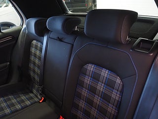 Halvkombi Volkswagen Golf 15 av 22