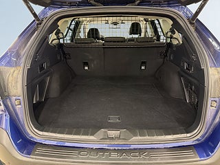Subaru Outback 2.5 4WD S&V-hjul/Drag/Skinn/A.d Fart/Kamera/Carplay