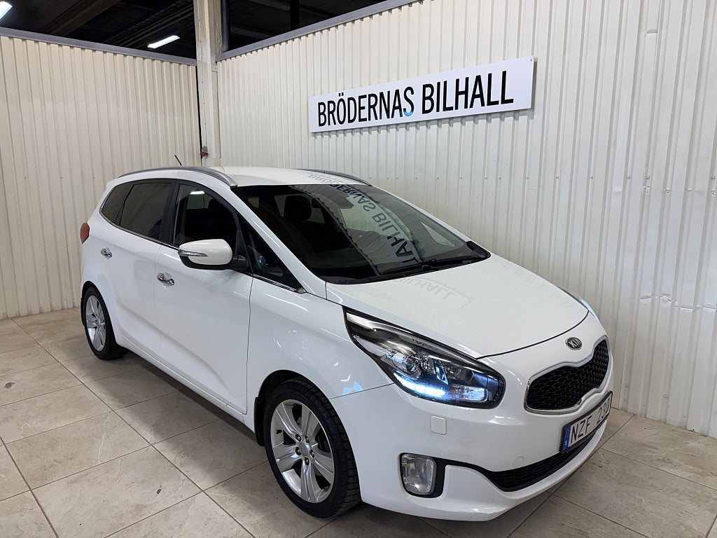 Kia Carens 1.7 CRDi GLS 7-Sits/ Dragkrok/ Nybesiktad/ Bluetooth