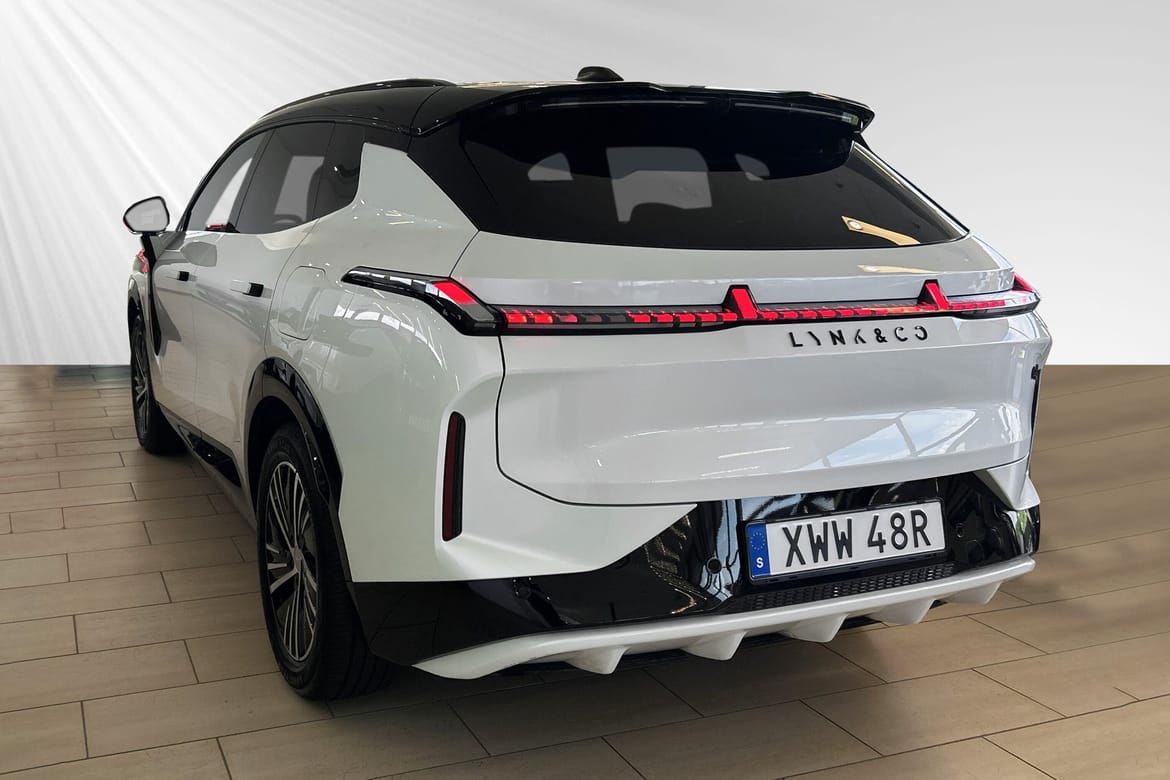 Lynk & Co 08 Core PHEV 2025, bild 3/10