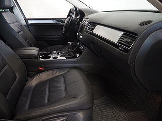 SUV Volkswagen Touareg 8 av 21