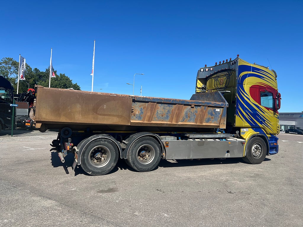 Scania R560 V8 6x4 Lastväxlare, Tandem