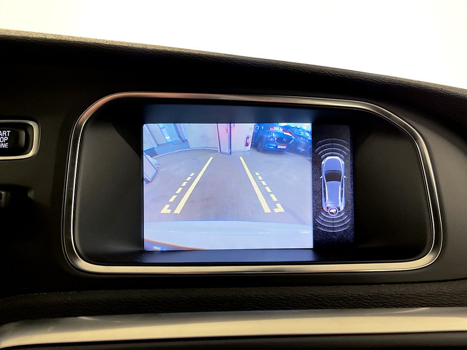 Bild på Volvo V40 Cross Country Momentum D2 115hk - B-KAMERA, VOC & NAVI