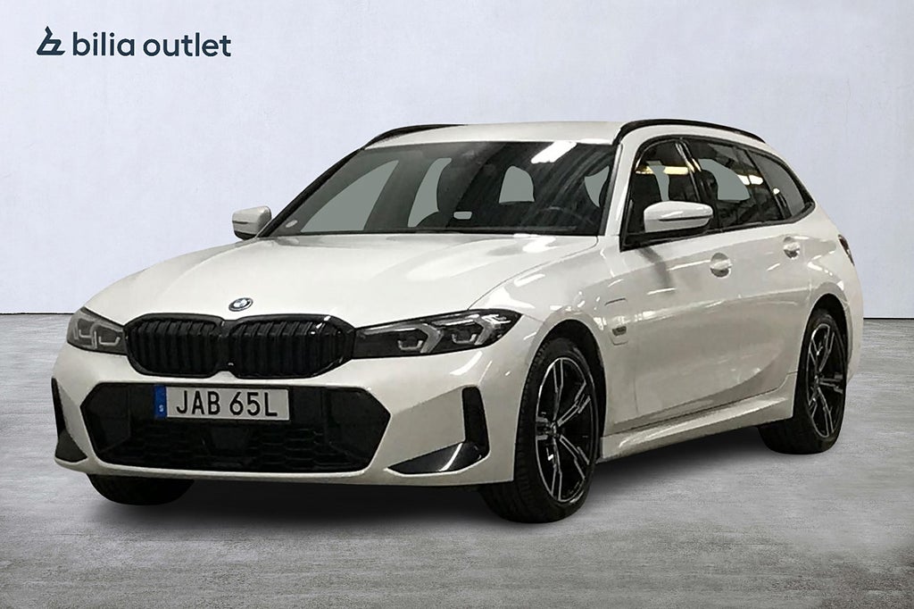 BMW 330e Touring aut M Sport 292hk Navi Backkamera Widescreen