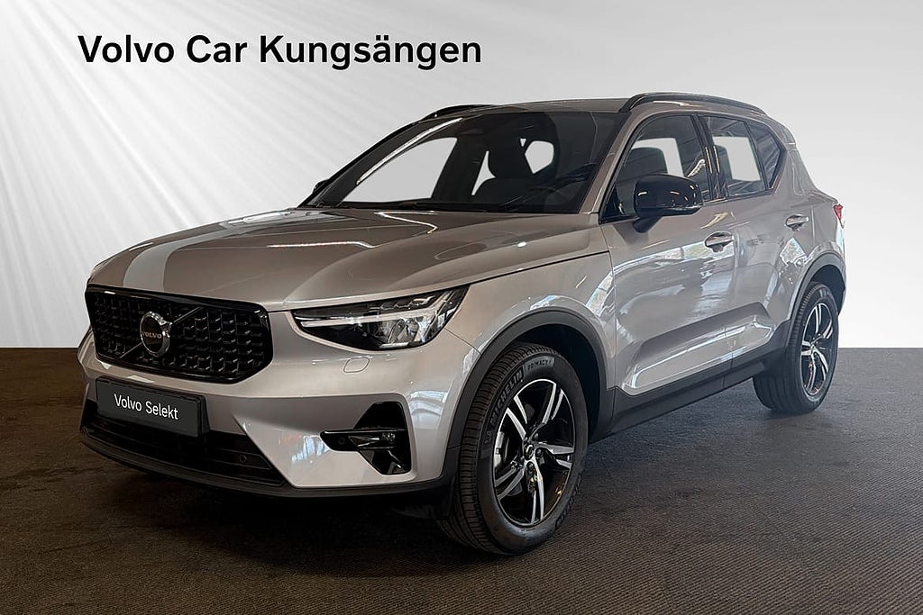 Volvo XC40 B4 FWD Bensin Plus Dark