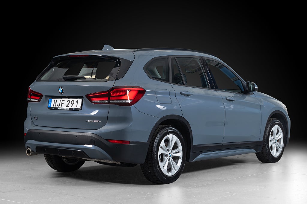 BMW X1 2021 - miniatyr 2